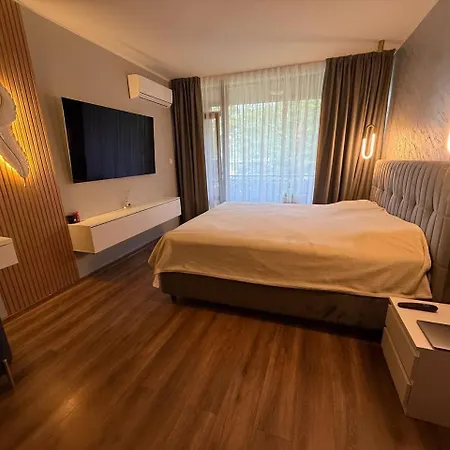 Apartment Forest Club Premium