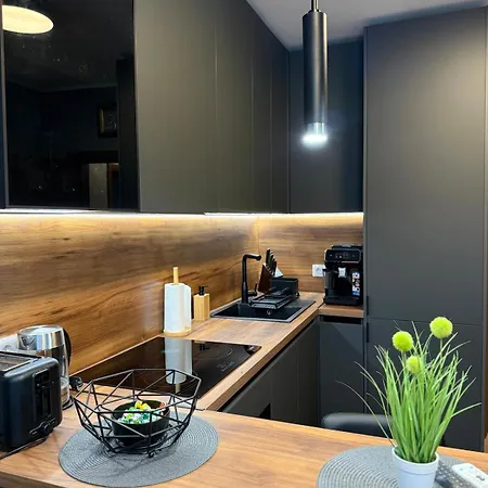 Forest Club Premium Apartment Warna