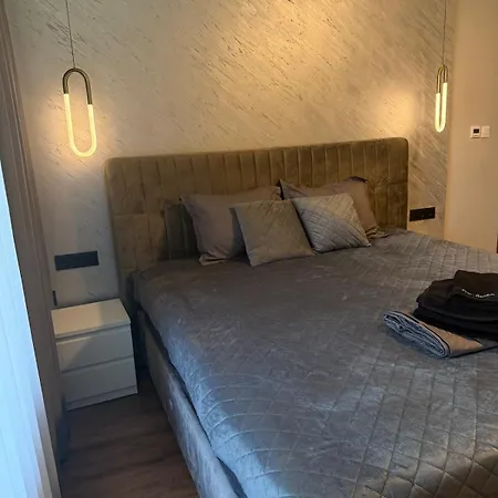 Forest Club Premium Apartment Warna