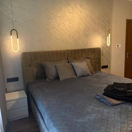 Forest Club Premium Apartment Warna