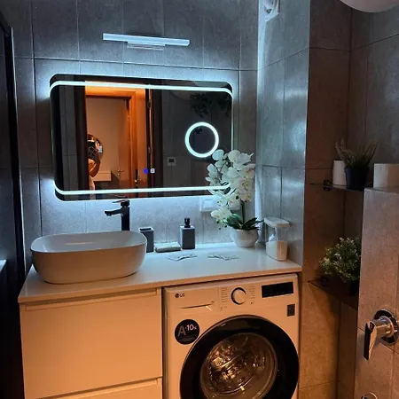 Forest Club Premium Apartment Warna